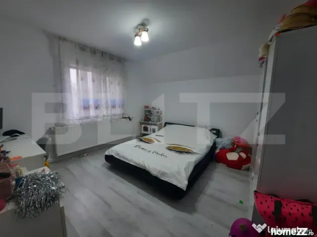 Casa 6 camere centru Miroslava, 240 mp utili, 600 mp de tere - Iasi (Iasi)