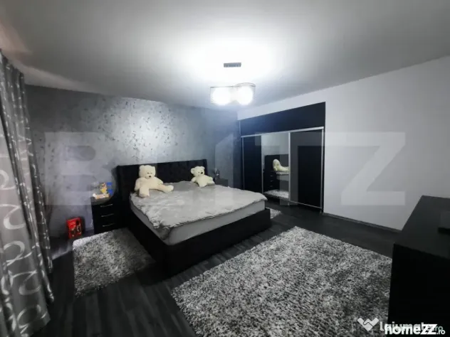 Casa 6 camere centru Miroslava, 240 mp utili, 600 mp de tere - Iasi (Iasi)