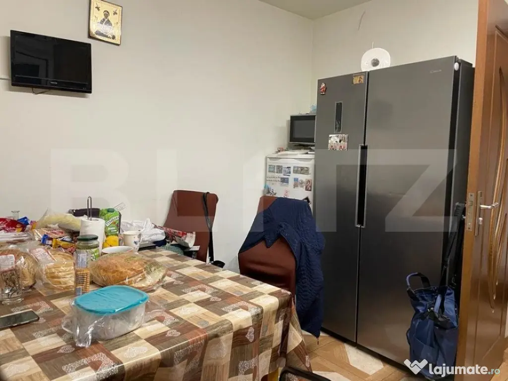 Casa cu 3 camere, 215mp, Santana de Mures