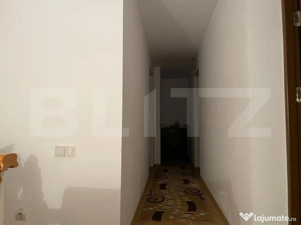 Casa cu 3 camere, 215mp,Unirii Horgosa