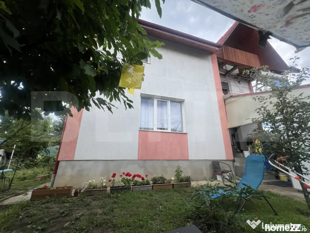 Casa cu 3 camere, 215mp,Unirii Horgosa
