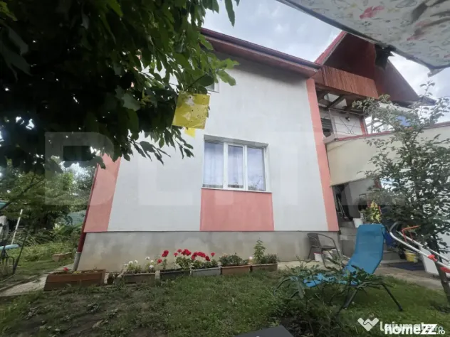 Casa cu 3 camere, 215mp,Unirii Horgosa