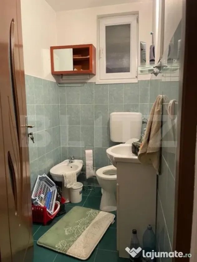 Casa cu 3 camere, 215mp,Unirii Horgosa