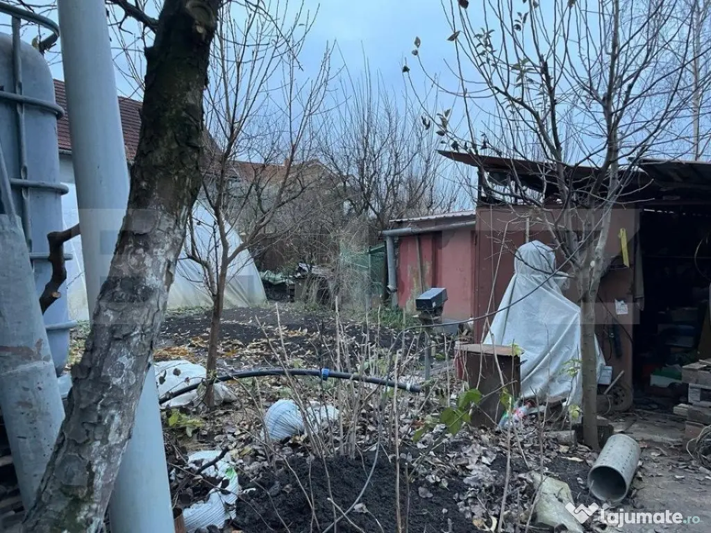 Casa cu 3 camere, 215mp,Unirii Horgosa