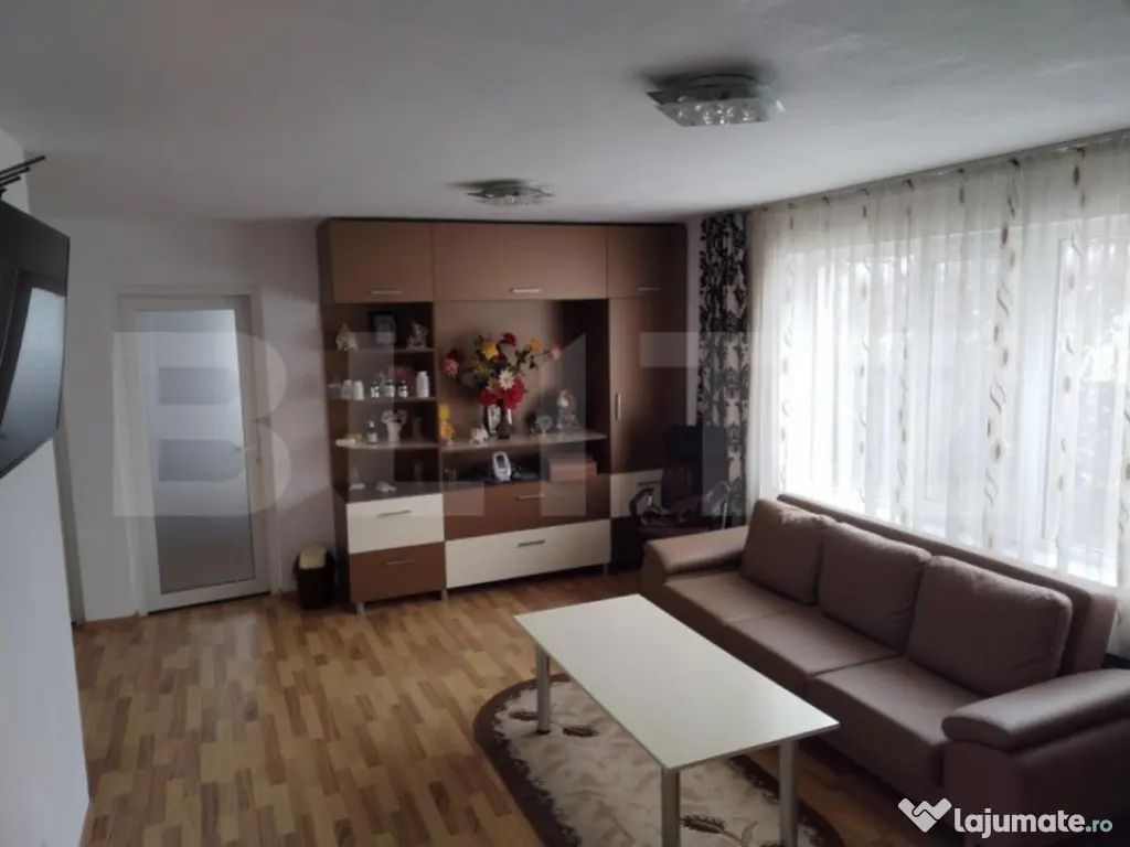 Casă individuală 240 mp, 420 mp teren, Târgoviște