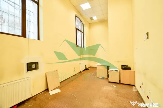 Spatiu comercial - birouri, 615 mp utili, zonă Ultracentral