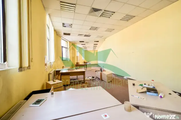 Spatiu comercial - birouri, 615 mp utili, zonă Ultracentral