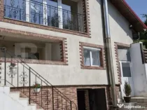 Vilă 7 camere, 240mp, 1253mp teren, Fieni