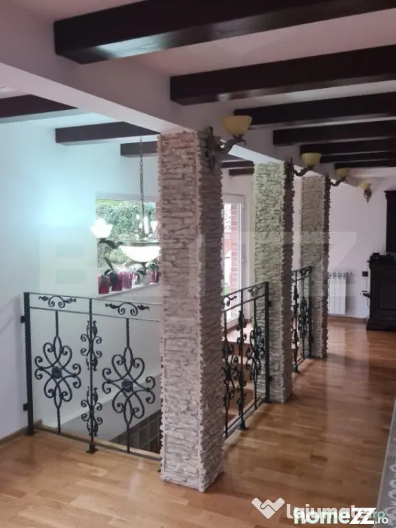 Vilă 7 camere, 240mp, 1253mp teren, Fieni - Fieni (Dambovita)