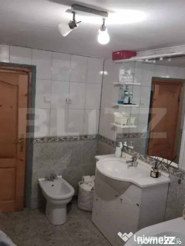 Vilă 7 camere, 240mp, 1253mp teren, Fieni - Fieni (Dambovita)