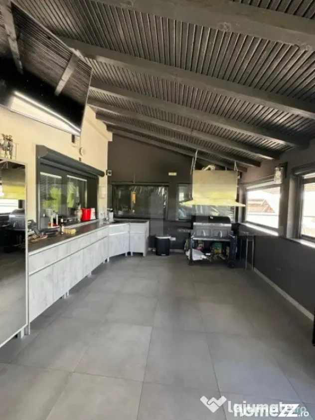 Casa individuala, 8 camere, Radauti