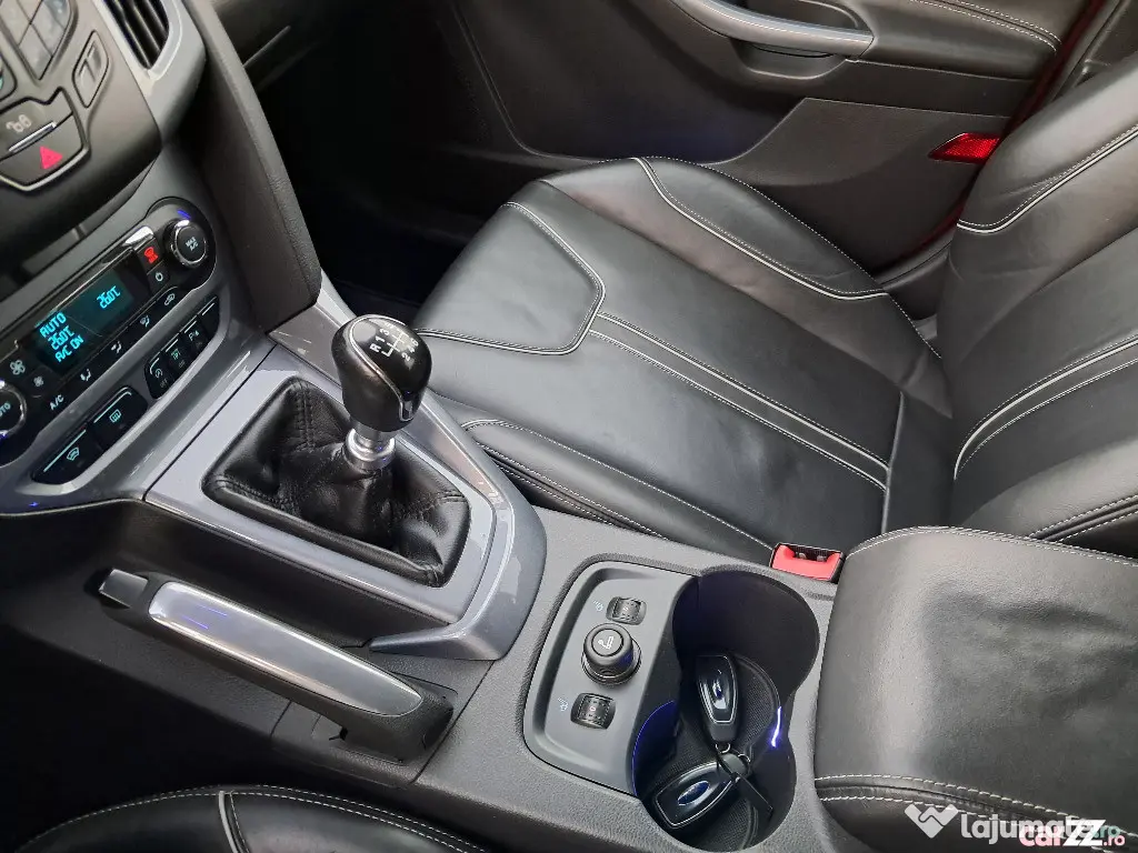 Ford Focus Turnier 1.6 Turbo 182 cp At.Champions