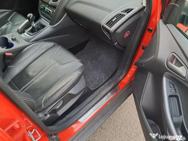 Ford Focus Turnier 1.6 Turbo 182 cp At.Champions