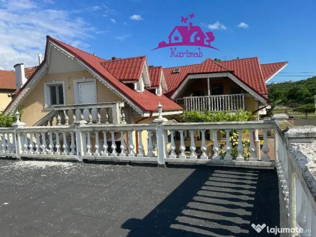Casa zona Spitalul Judeten