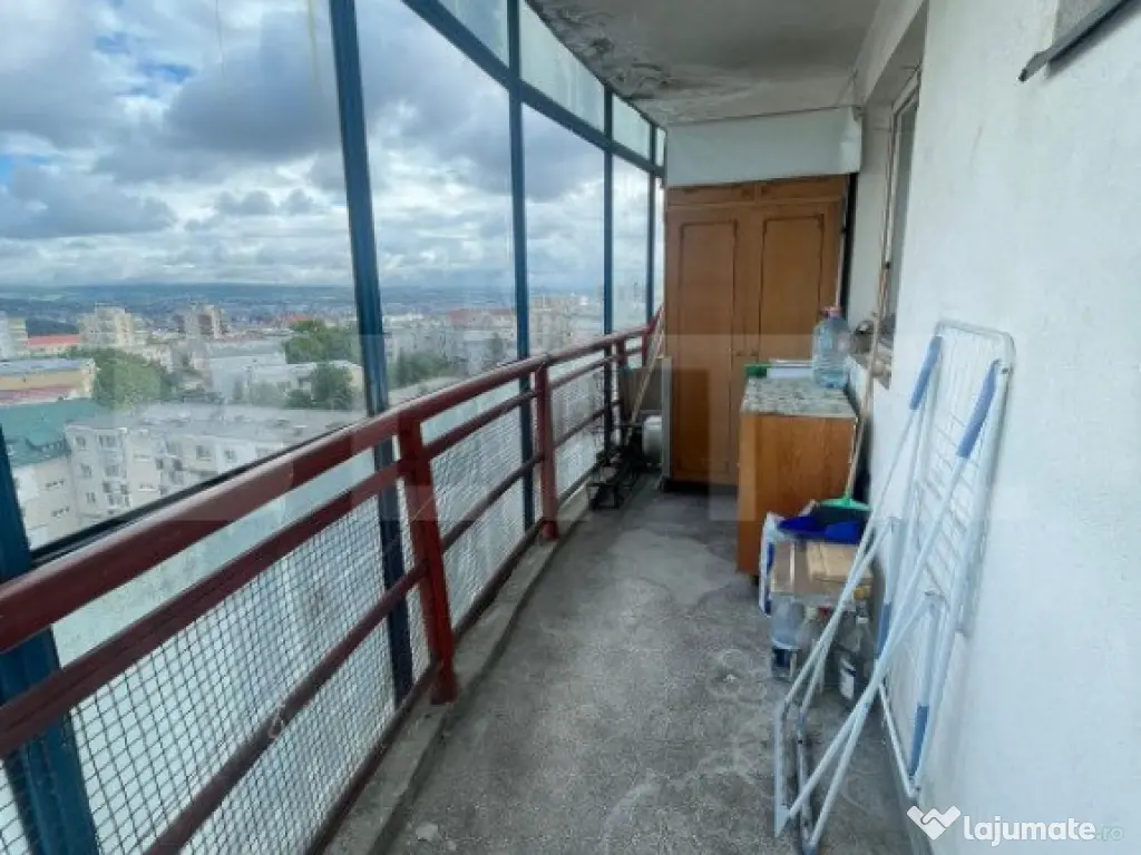 Apartament decomandat de 3 camere, 2 bai , 2 balcoane, Zoril