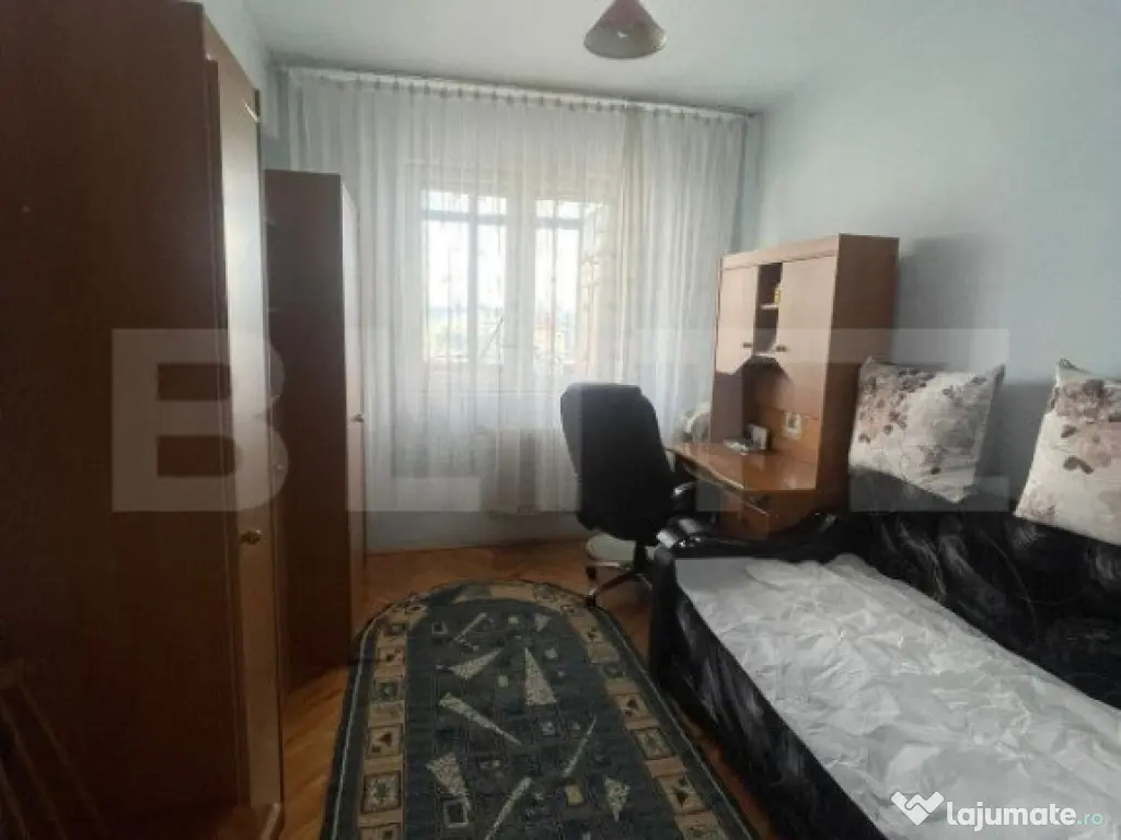 Apartament decomandat de 3 camere, 2 bai , 2 balcoane, Zoril