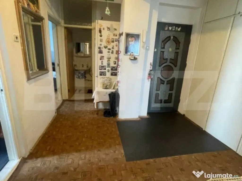 Apartament decomandat de 3 camere, 2 bai , 2 balcoane, Zoril