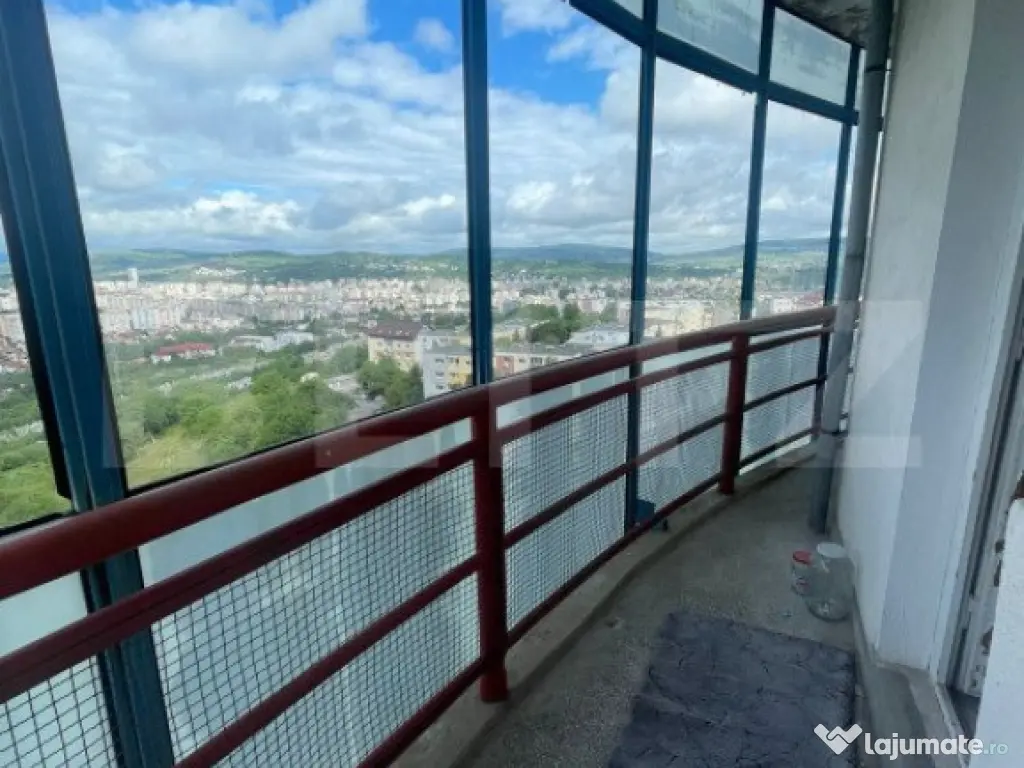 Apartament decomandat de 3 camere, 2 bai , 2 balcoane, Zoril