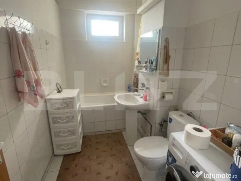 Apartament decomandat de 3 camere, 2 bai , 2 balcoane, Zoril