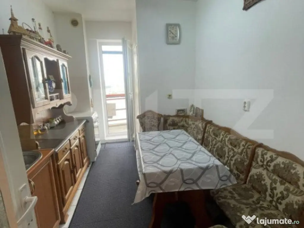 Apartament decomandat de 3 camere, 2 bai , 2 balcoane, Zoril