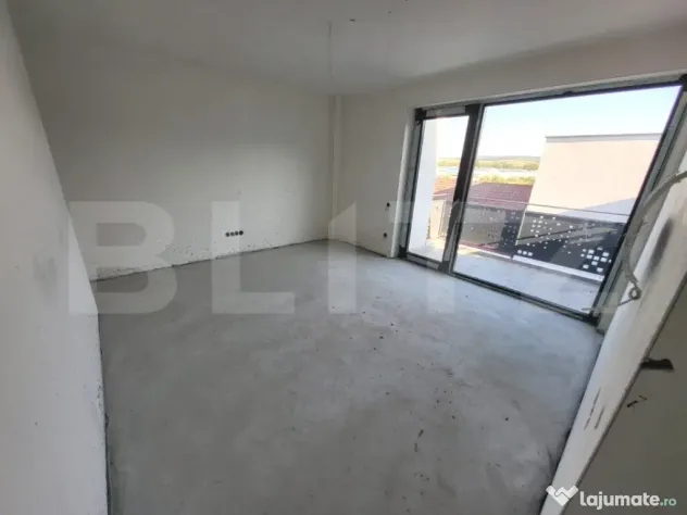 Apartament cu 3 camere, zona strazii Traian Vuia