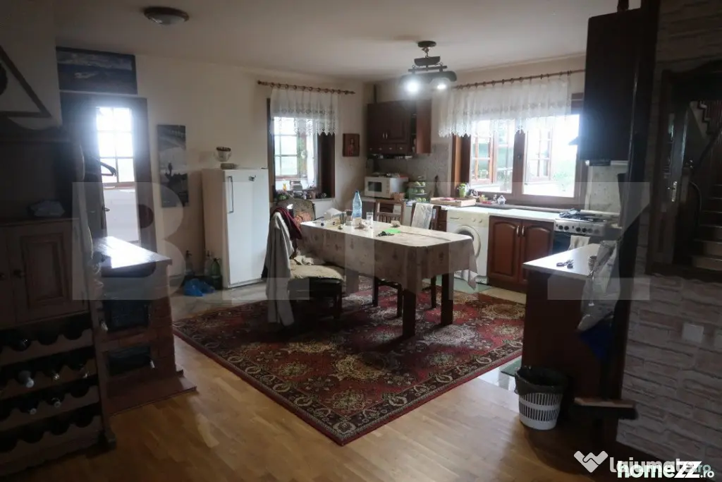 Casa, 7 Camere, Paulesti, teren 1700mp - Ploiesti (Prahova)