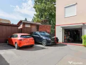 Apartament cu 4 camere și garaj de vânzare în zona Uni... 