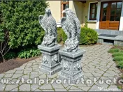 Set 2 statuete vulturi cu socluri, gri antichizat. 