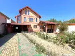 Casa 5 Dormitoare 2 bucatarii 3 bai Living-Toate utilitat...