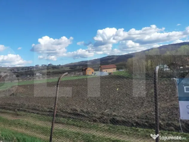 Teren intravilan in Baciu - parcele de 1200 mp construibile