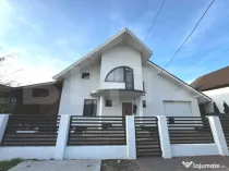 Casă cu 5 camere, in Blaj