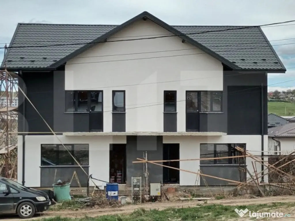 Duplex central, 3 camere, 100 mp, in Barnova - Visan