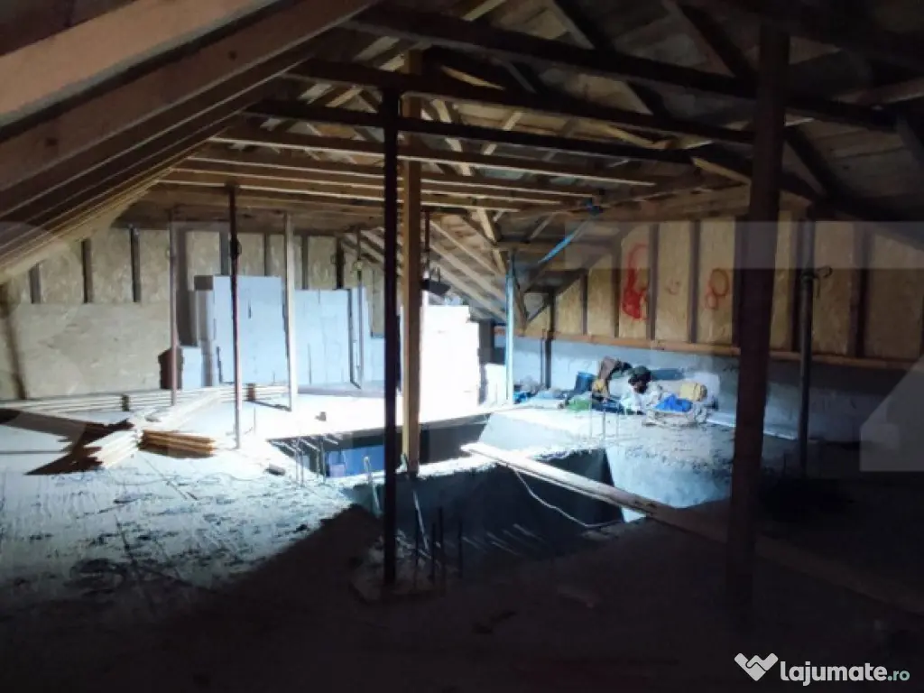 Duplex central, 3 camere, 100 mp, in Barnova - Visan