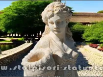 Statuetă fata cu coșulețe, galben patinat, model S23.