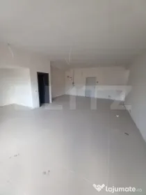 Spatiu comercial, 101 mp utili, zona Universitatii