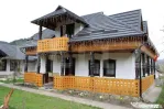 Casa de vacanta si anexe in Stulpicani