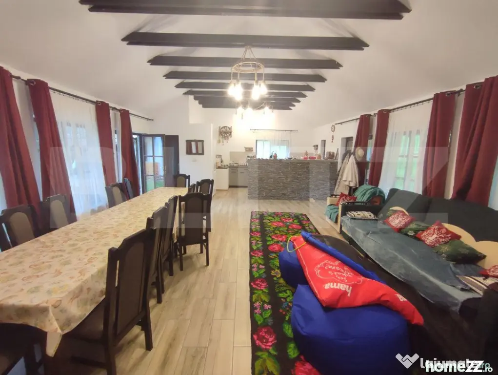 Casa de vacanta si anexe in Stulpicani