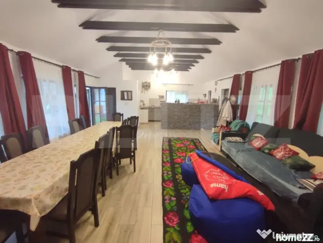Casa de vacanta si anexe in Stulpicani