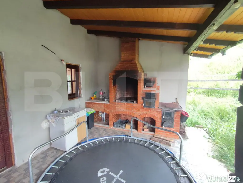 Casa de vacanta si anexe in Stulpicani