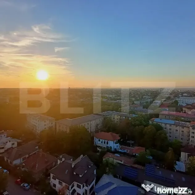 Apartament 4 camere, 82 mp ,3 balcoane inchise + boxa, zona - Ploiesti (Prahova)