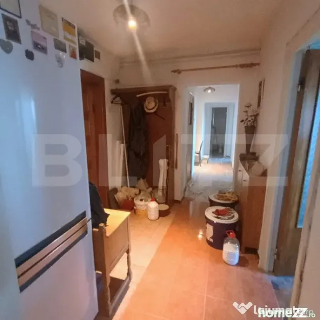 Apartament 4 camere, 82 mp ,3 balcoane inchise + boxa, zona - Ploiesti (Prahova)