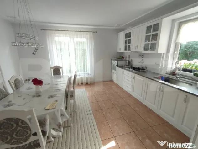 Casa premium central Iaslovat, 300 mp