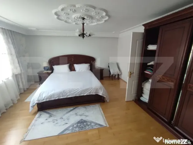 Casa premium central Iaslovat, 300 mp