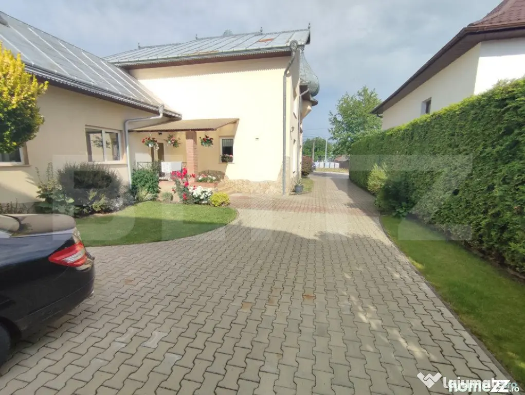 Casa premium central Iaslovat, 300 mp - Radauti (Suceava)