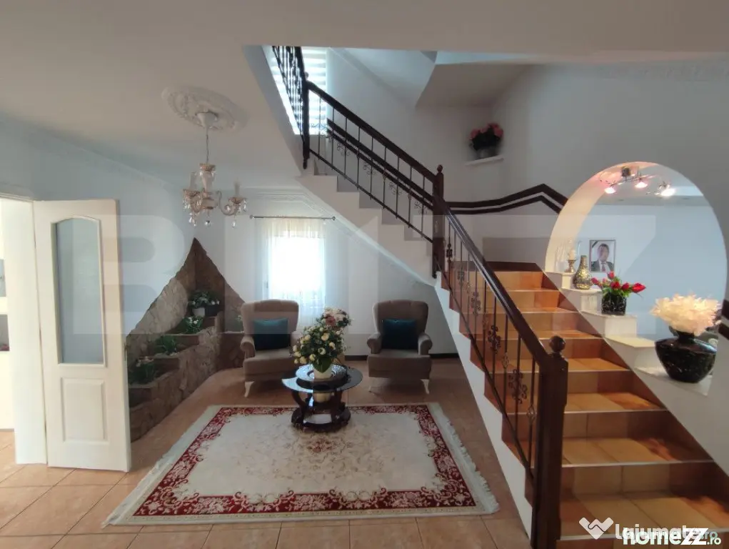 Casa premium central Iaslovat, 300 mp - Radauti (Suceava)