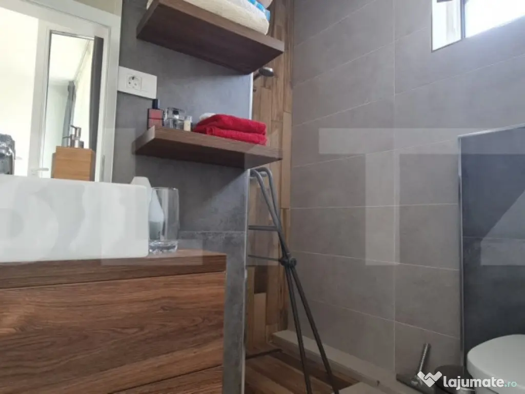 Casa in Voronet cu 4 camere si priveliste