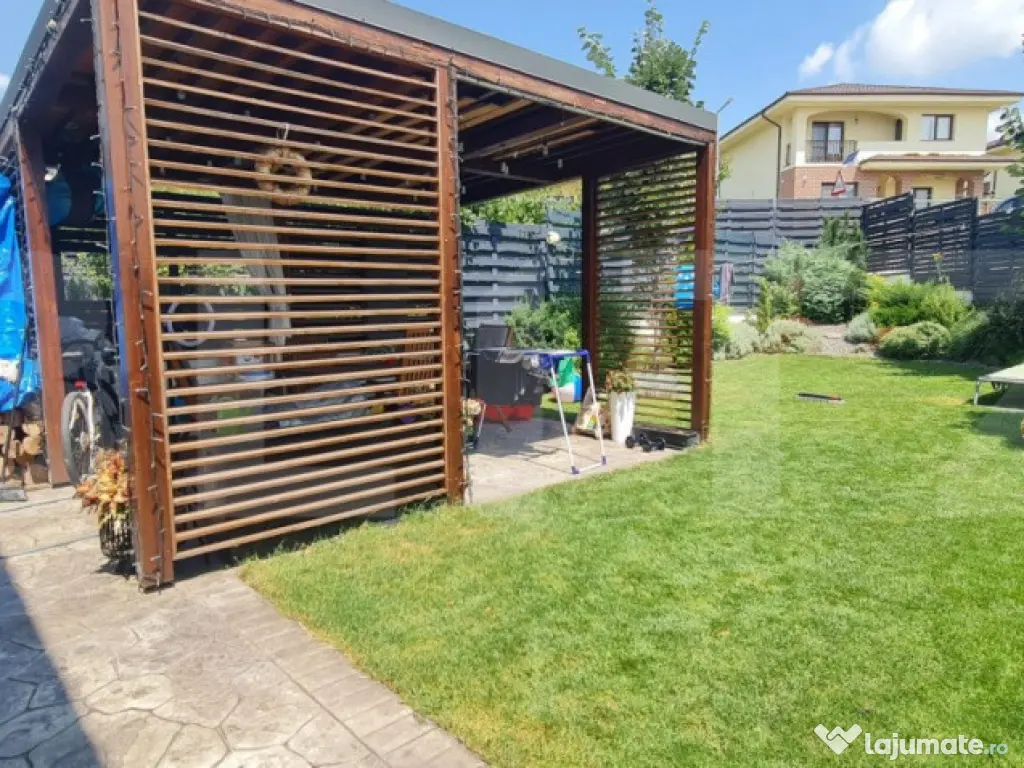 Casa in Voronet cu 4 camere si priveliste