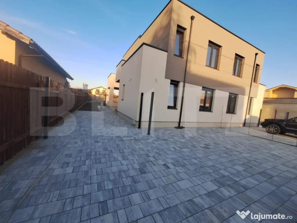 Duplex spectaculos 4 camere in Mosnita Noua