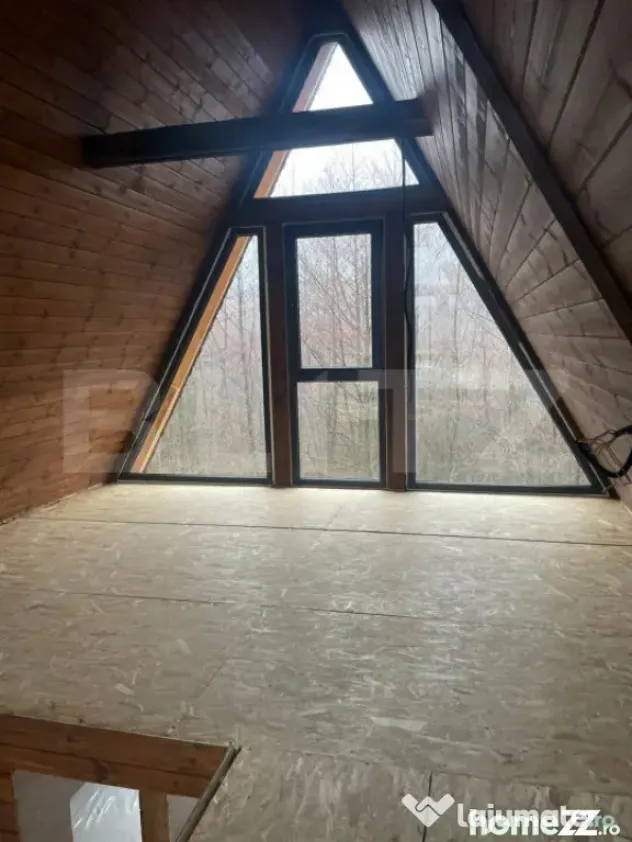 Pachet de 3 case in zona Tohanita, case tip A-frame , 400 m