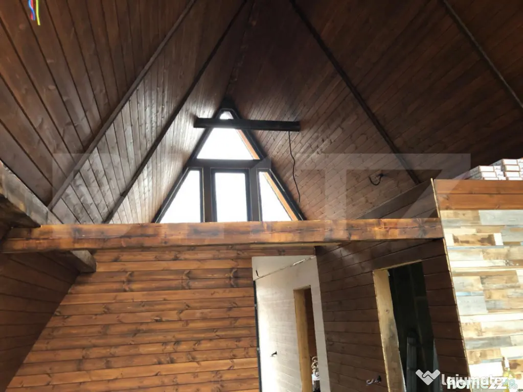 Pachet de 3 case in zona Tohanita, case tip A-frame , 400 m